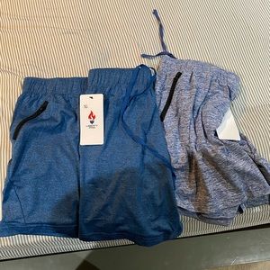 Set of two athletic shorts. XL